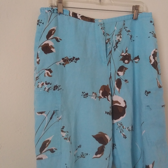 Cali Cali Linen Capris, Cargo Pockets, Sky Blue with Brown Floral Print - Picture 2 of 9